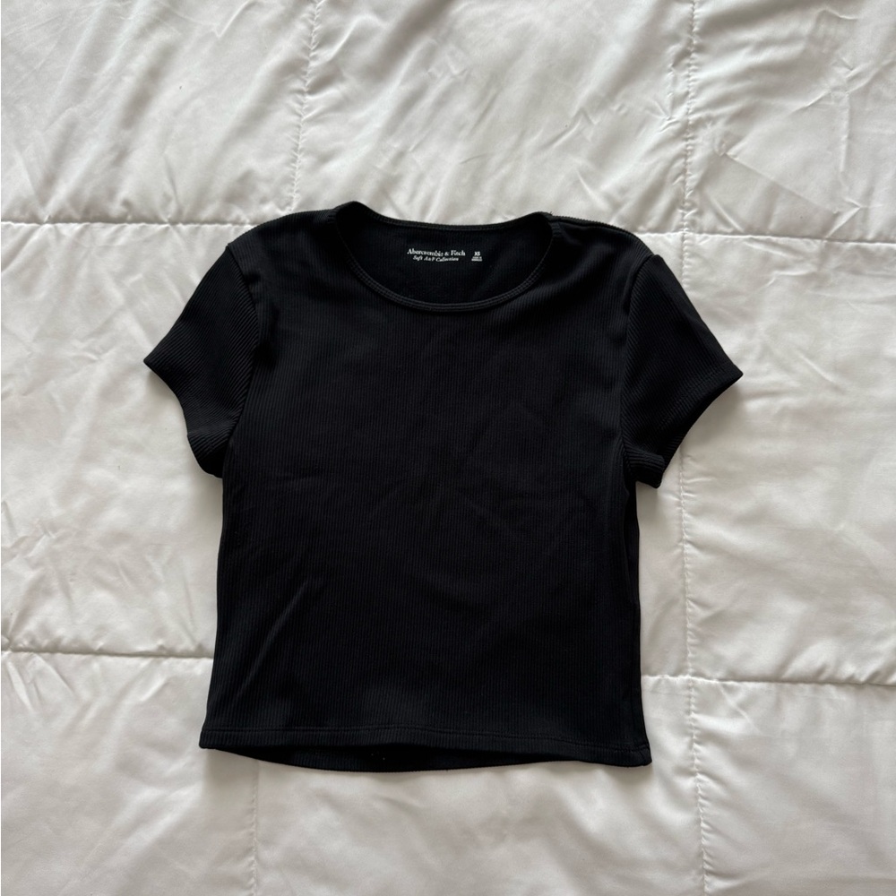 Abercrombie Black Fitted Crop Tee
